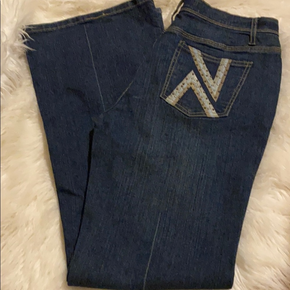 BLUE POINTE DISTRESSED DARK DENIM JEANS